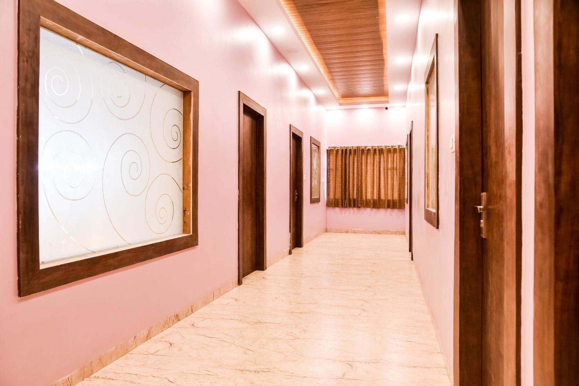 OYO 78787 Hotel Manglam Palace Bhopal Bagian luar foto