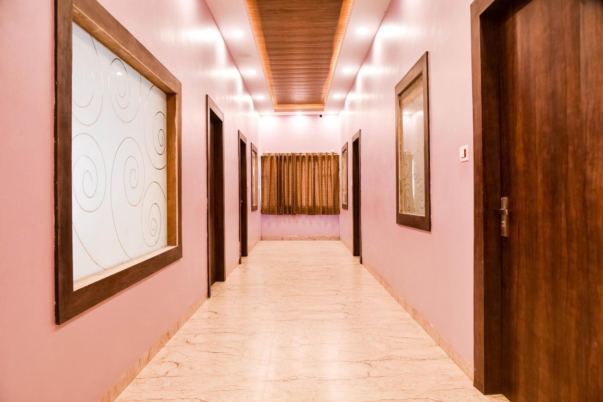 OYO 78787 Hotel Manglam Palace Bhopal Bagian luar foto