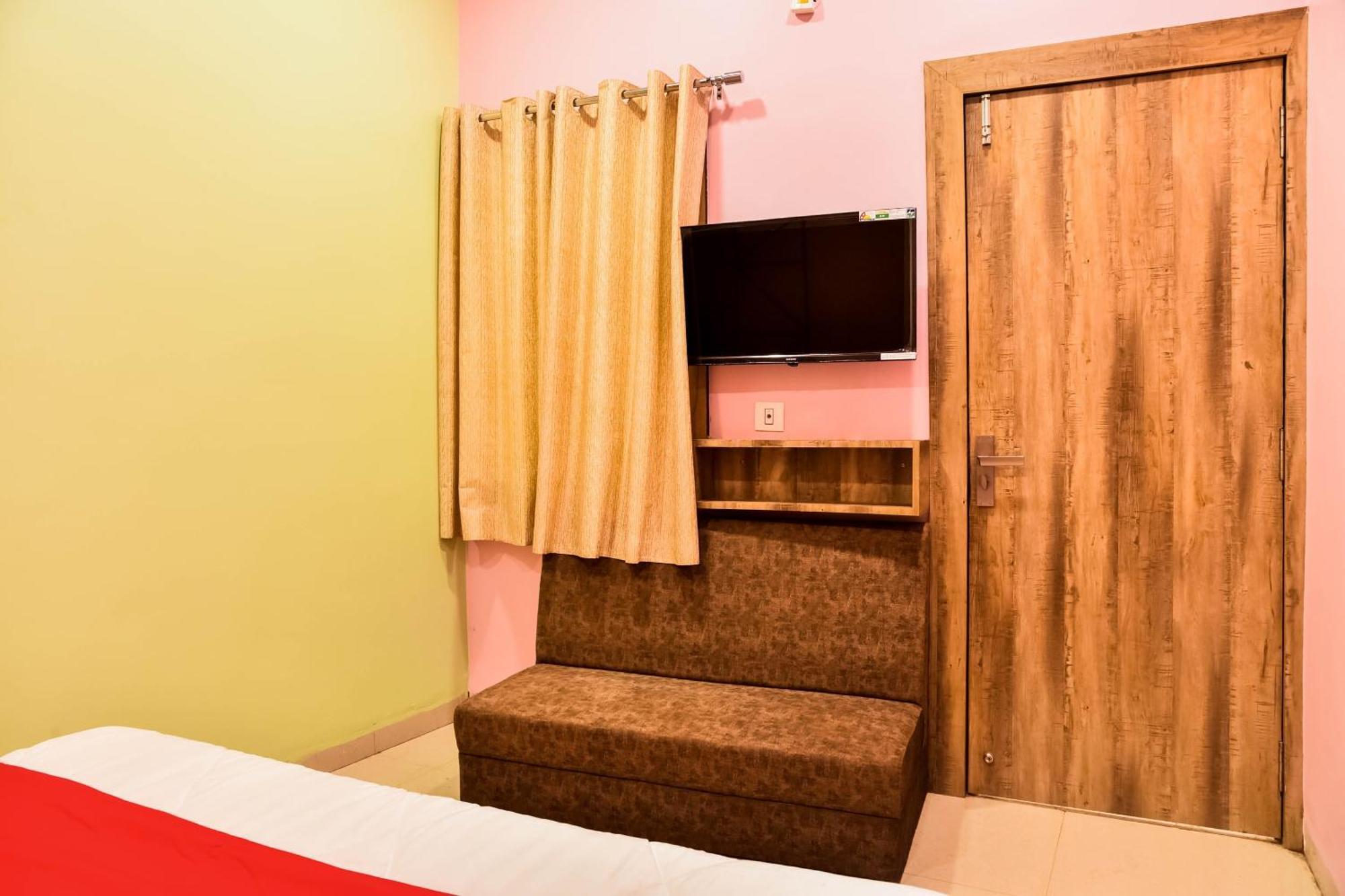 OYO 78787 Hotel Manglam Palace Bhopal Bagian luar foto
