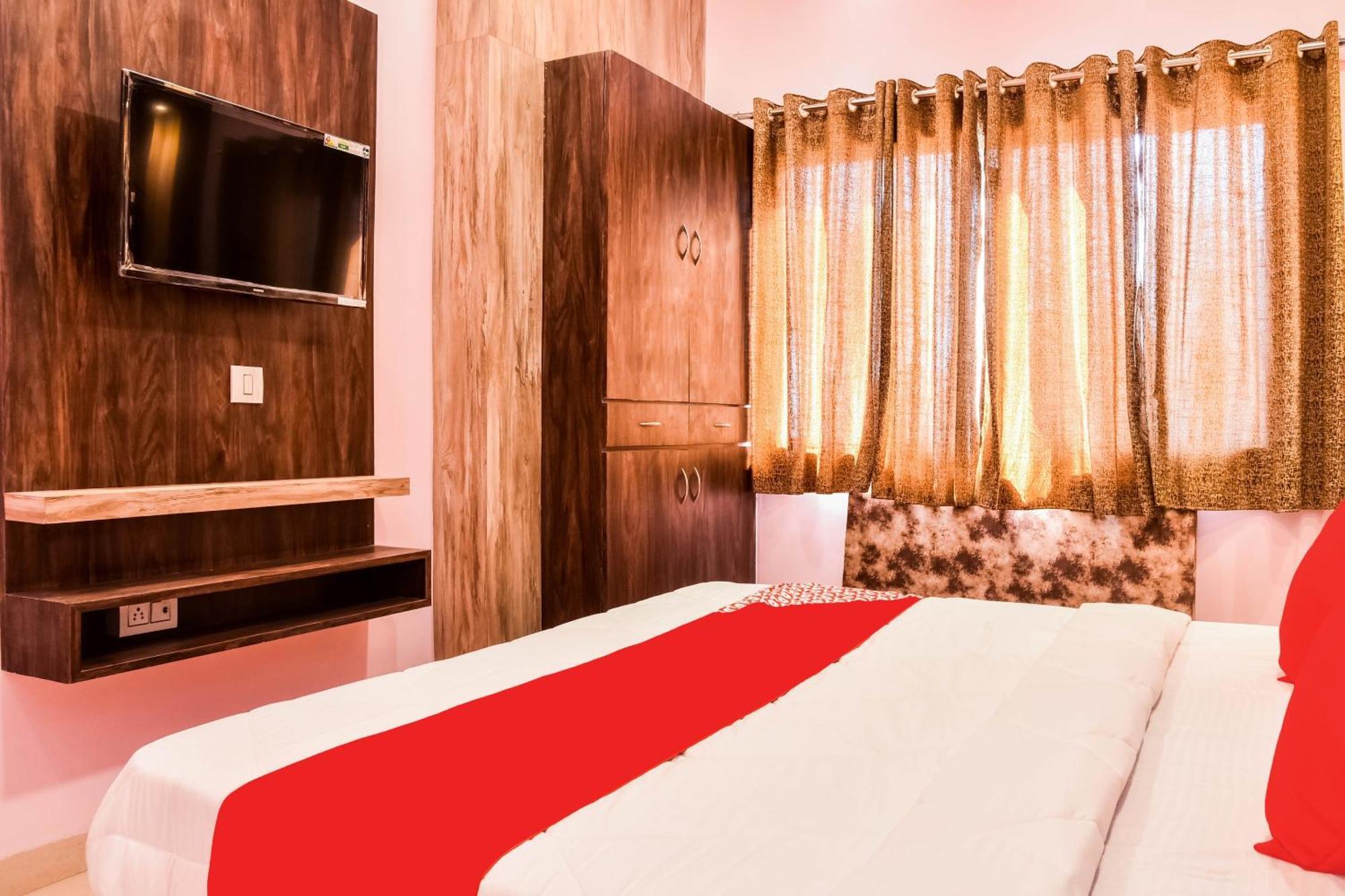 OYO 78787 Hotel Manglam Palace Bhopal Bagian luar foto